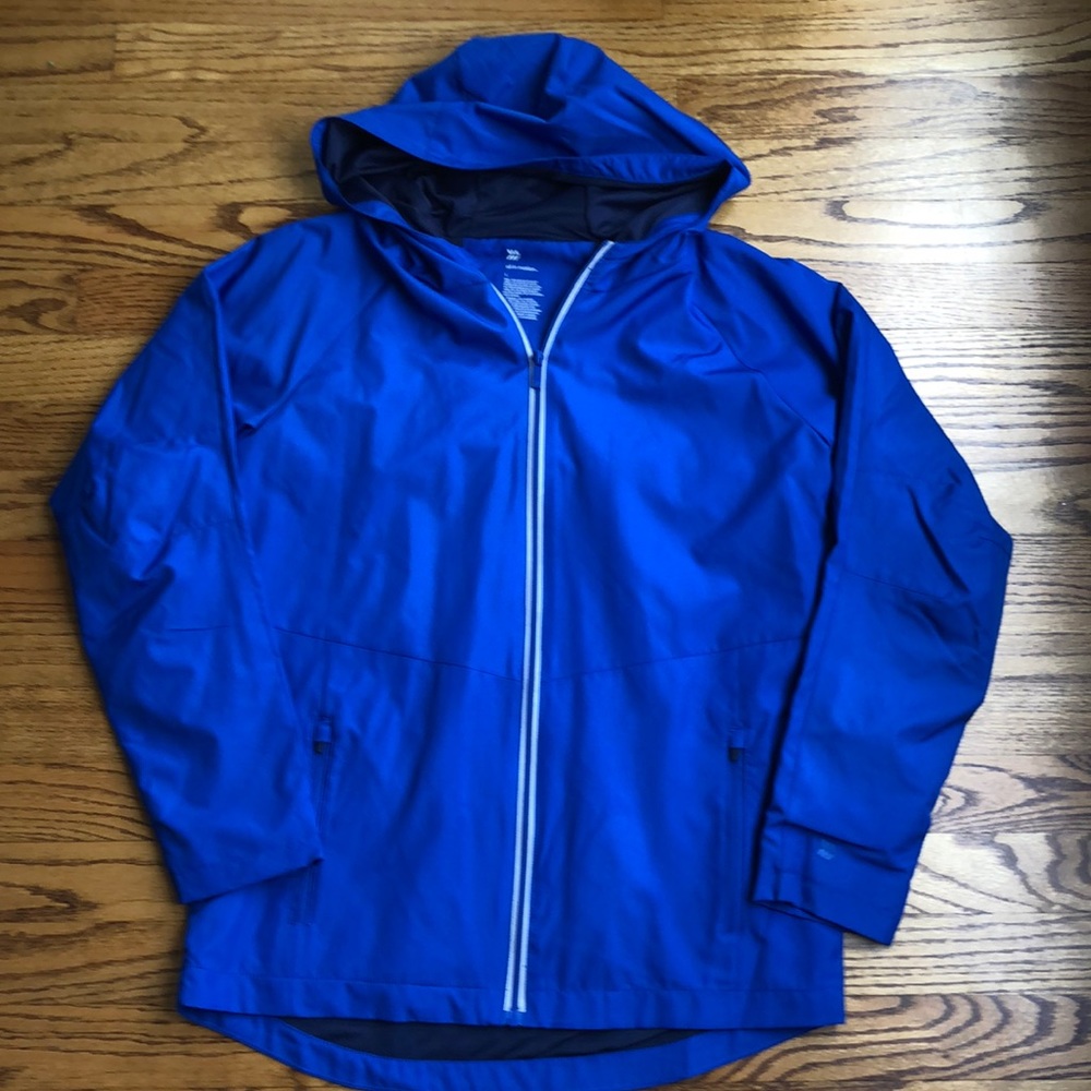 BRAND NEW w/o tags size L light weight coat